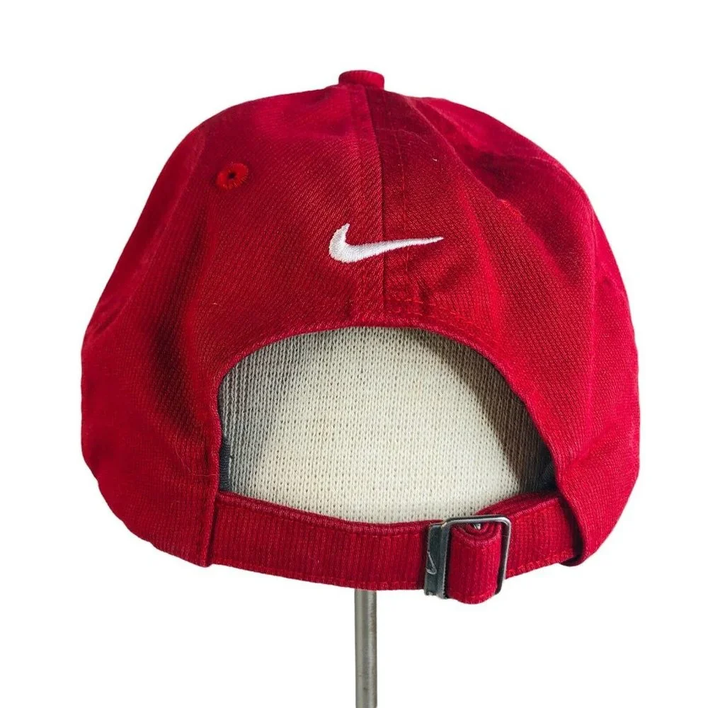 NIKE‎ Golf Hat Red Strapback Adjustable Cotton Corduroy Embroidery